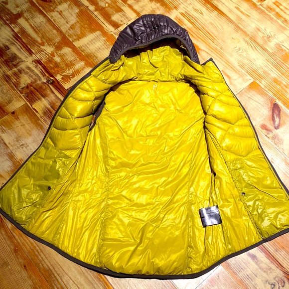 SOLD…Bernardo plush down filled vest! - Picture 2 of 6